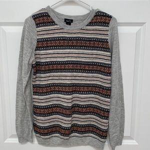 Gray patterned sweater. Size XL.